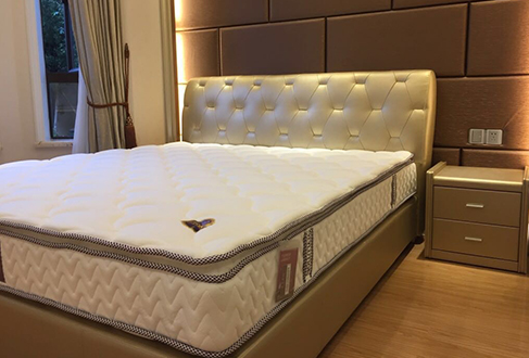 1.5*2.0m床架 床垫 席乐顿 市场价:20100 11000 夜宴价